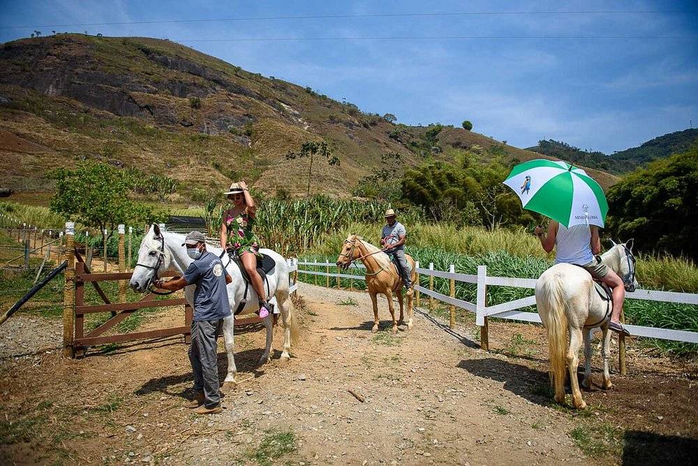Passeio a Cavalo e Charrete